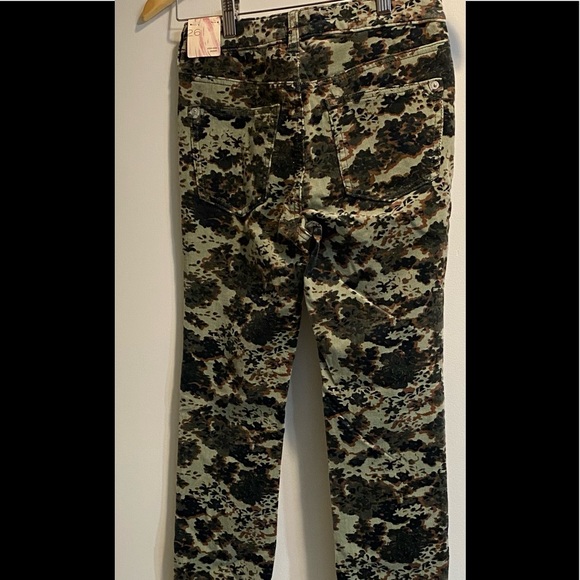 Anthropologie Pilcro High Rise Skinny Pants - Picture 2 of 7